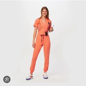 Papaya Figs Scrub Set with Jogger Pants Large